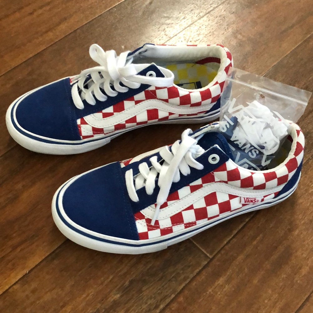 VANS OLD SKOOL PRO//SIZE 7.5